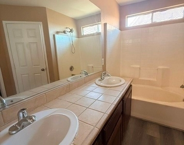 5172 Dillingham Drive - Photo Thumbnail 15