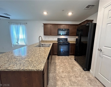 4552 Dover Straight Street - Photo Thumbnail 4