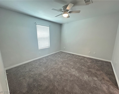 4552 Dover Straight Street - Photo Thumbnail 12