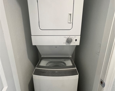 4552 Dover Straight Street - Photo Thumbnail 14