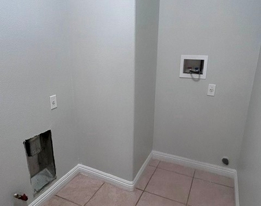 452 E Sunset Road - Photo Thumbnail 35
