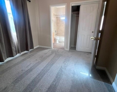 452 E Sunset Road - Photo Thumbnail 31