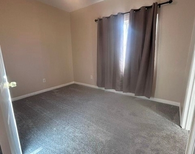 452 E Sunset Road - Photo Thumbnail 30