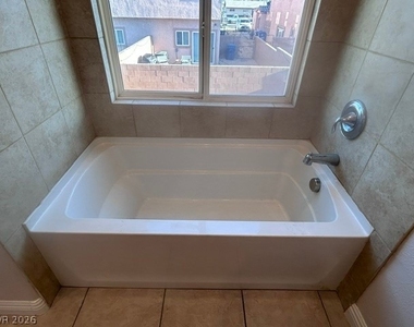 452 E Sunset Road - Photo Thumbnail 23