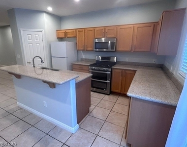 452 E Sunset Road - Photo Thumbnail 4
