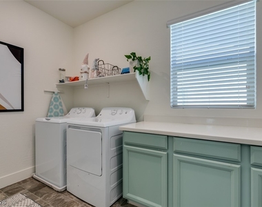 8160 Skye Desert Drive - Photo Thumbnail 35