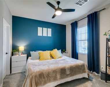 8160 Skye Desert Drive - Photo Thumbnail 32