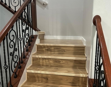 1125 Echo Pass Street - Photo Thumbnail 7