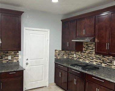 1125 Echo Pass Street - Photo Thumbnail 6