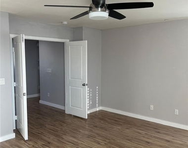 1125 Echo Pass Street - Photo Thumbnail 12