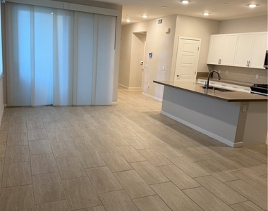 11429 Rain Canyon Avenue - Photo Thumbnail 2