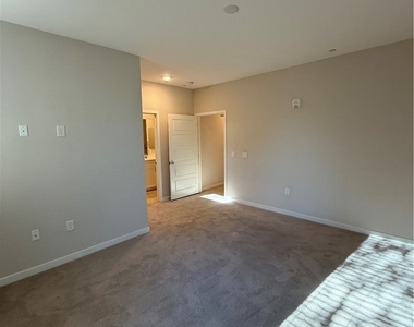 11429 Rain Canyon Avenue - Photo Thumbnail 16