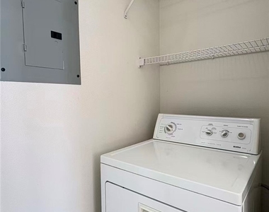 7163 Durango Drive - Photo Thumbnail 6