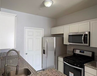 7163 Durango Drive - Photo Thumbnail 5