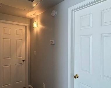 7163 Durango Drive - Photo Thumbnail 8