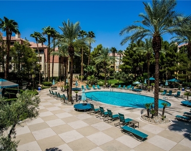 230 E Flamingo Road - Photo Thumbnail 2