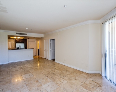 230 E Flamingo Road - Photo Thumbnail 4