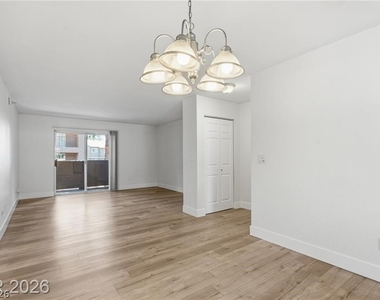 2750 S Durango Drive - Photo Thumbnail 6
