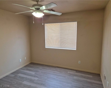 1080 S Hall - Photo Thumbnail 11
