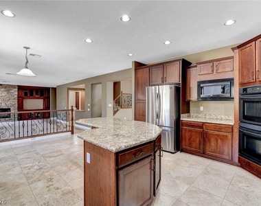 11533 Cantina Terlano Place - Photo Thumbnail 16