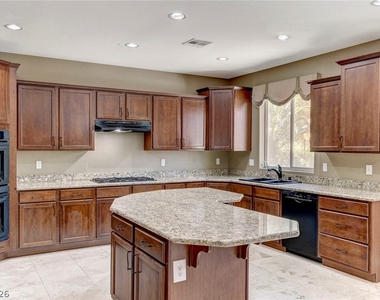 11533 Cantina Terlano Place - Photo Thumbnail 15