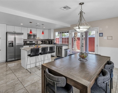 2269 Mccoig Avenue - Photo Thumbnail 14