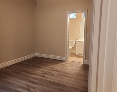 9664 Tapestry Pine Street - Photo Thumbnail 14