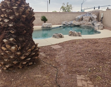 9664 Tapestry Pine Street - Photo Thumbnail 47