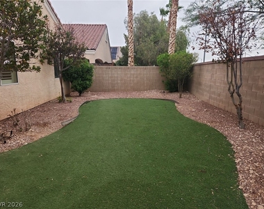 9664 Tapestry Pine Street - Photo Thumbnail 46
