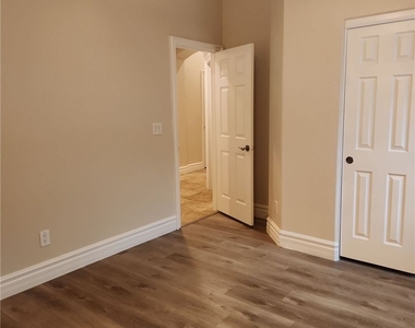 9664 Tapestry Pine Street - Photo Thumbnail 38