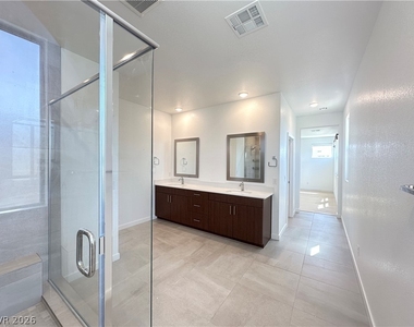 513 Monarch Ridge Court - Photo Thumbnail 17