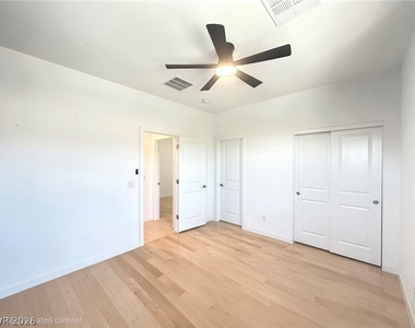 513 Monarch Ridge Court - Photo Thumbnail 22
