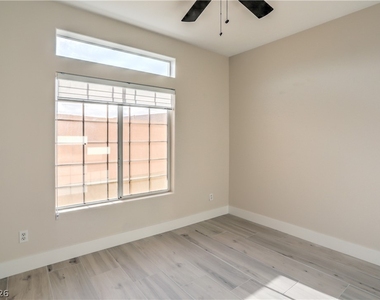 8910 Minsk Court - Photo Thumbnail 30