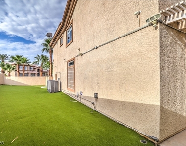 8910 Minsk Court - Photo Thumbnail 32