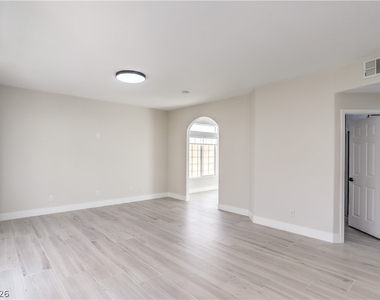 8910 Minsk Court - Photo Thumbnail 31