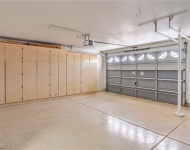 8910 Minsk Court - Photo Thumbnail 36