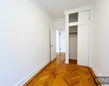 200 Riverside Drive - Photo Thumbnail 5