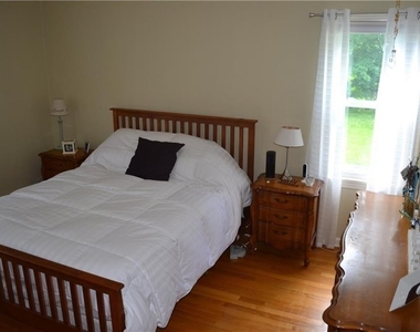 18 E Austin Street - Photo Thumbnail 8