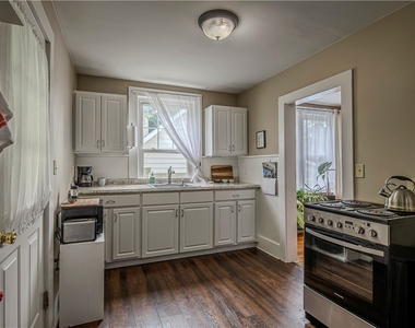 22 Kellogg Street - Photo Thumbnail 18