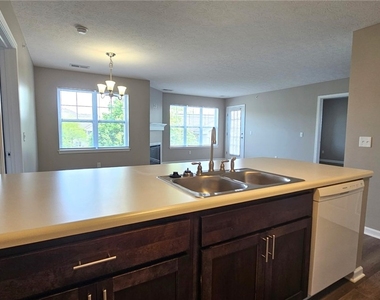 1609 Hill Park Court - Photo Thumbnail 23