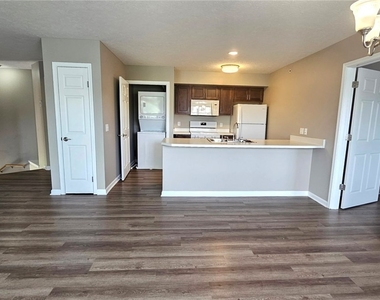 1609 Hill Park Court - Photo Thumbnail 22
