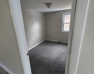 157 14th Street - Photo Thumbnail 5