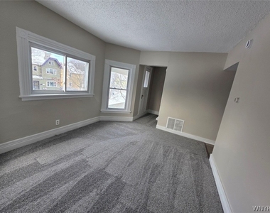 157 14th Street - Photo Thumbnail 4
