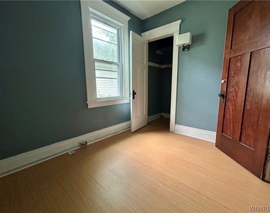 59 Lisbon Avenue - Photo Thumbnail 15