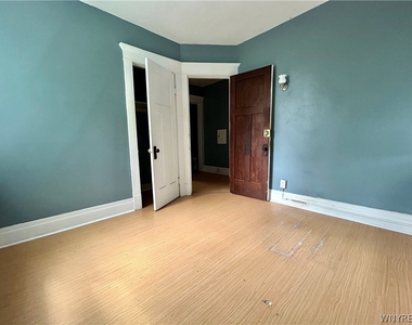 59 Lisbon Avenue - Photo Thumbnail 17