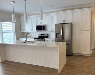 624 River Road - Photo Thumbnail 4