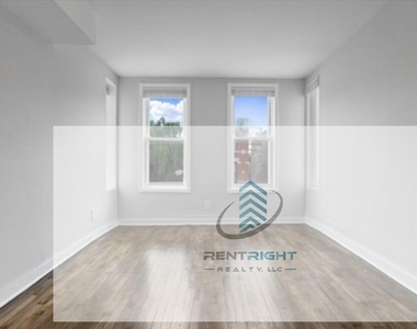 1849 W Augusta Blvd - Photo Thumbnail 3