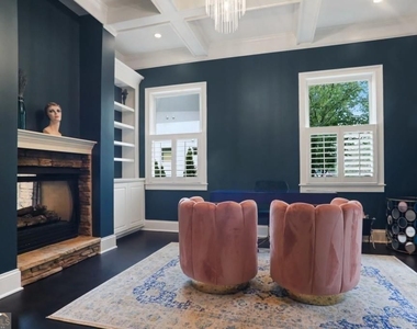 175 Sampson Street - Photo Thumbnail 1