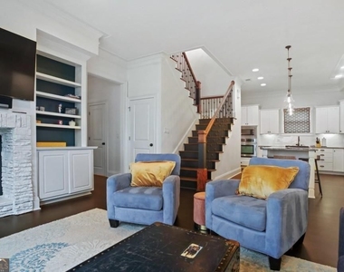175 Sampson Street - Photo Thumbnail 3