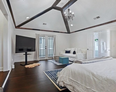 175 Sampson Street - Photo Thumbnail 17